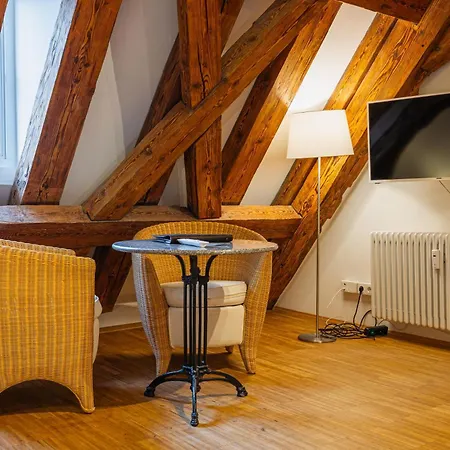 Rodtsches Palais 15 *